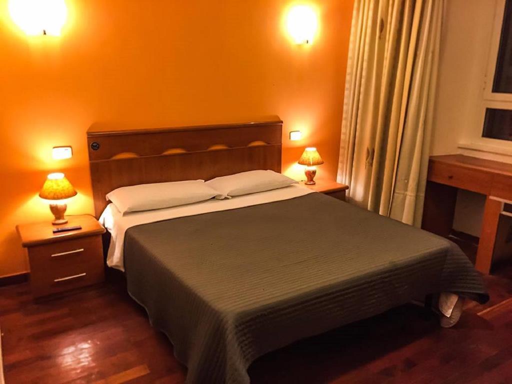 Overseas Affittacamere Roma Exterior foto